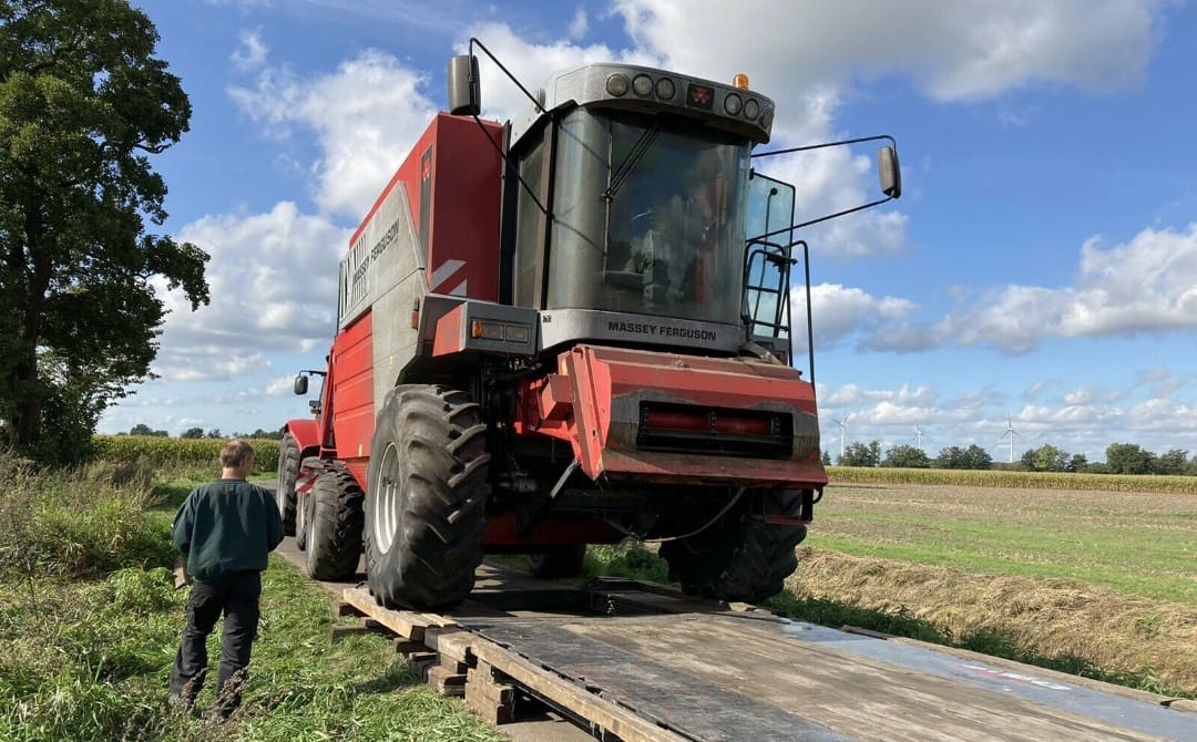 Massey Ferguson 7256 [CZĘŚCI] - Wózek Do Kombajnu Koło Pasowe Silnik Skrzynia Siekacz