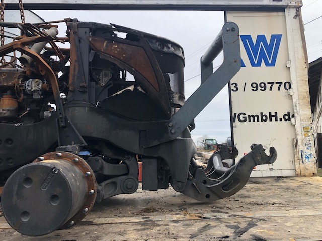 Massey Ferguson 8650 - 8660 - 8670 - 8680 - 8690 - Przednia Wkład Mostu , Wachacze