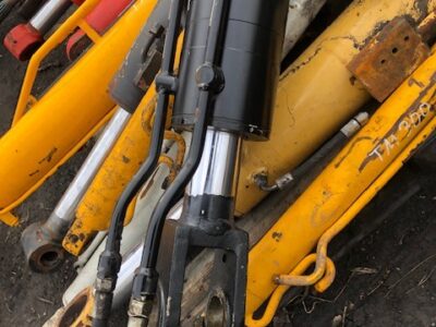 Matbro ts 280 ts 290 siłownik wychyłu łyźki