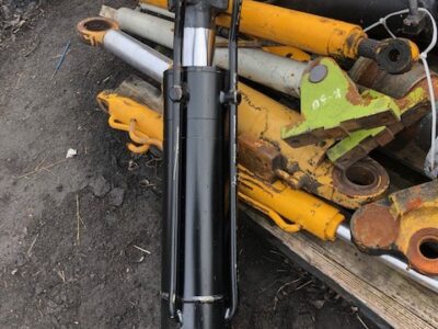 Matbro ts 280 ts 290 siłownik wychyłu łyźki