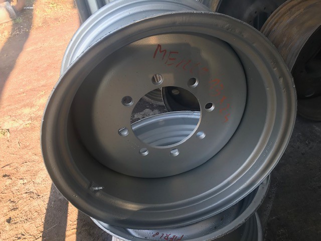 Merlo felga 13x24