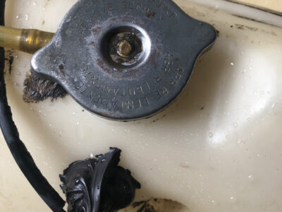 Merlo-zbiorniczek oleju jazdy/Merlo P27.9