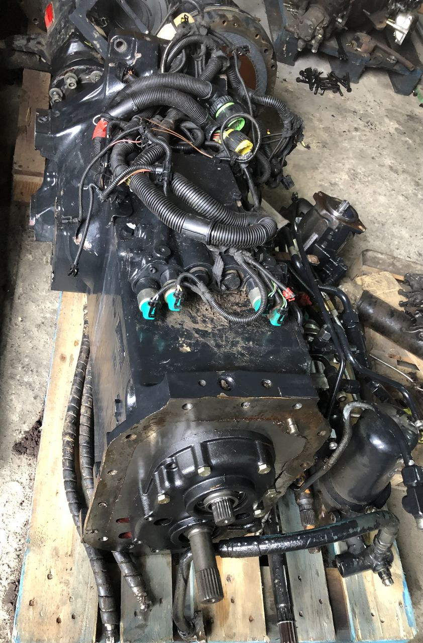 New Holland 6010-skrzynia biegów/New Holland/Case