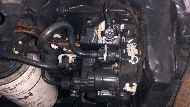 New Holland t6080 - t6090 Silnik pompa paliwa części