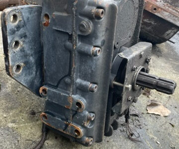 New Holland - WOM Przedni