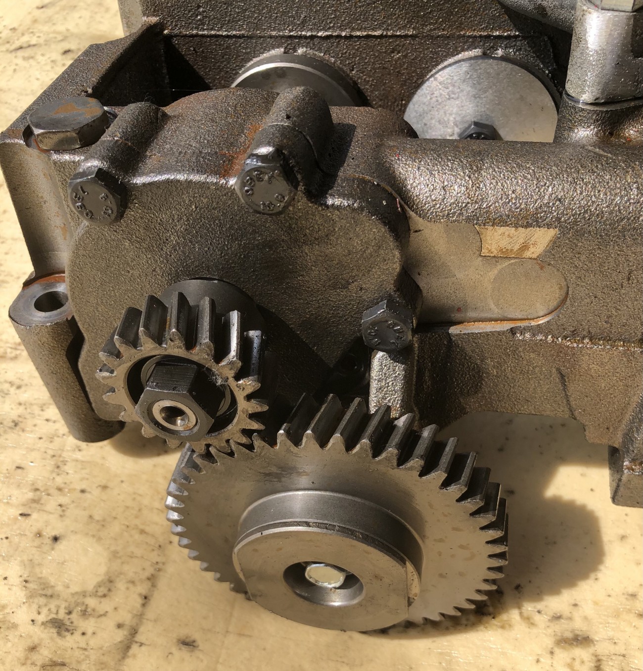 Perkins-pompa oleju silnika NL