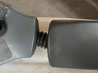 Podłokietnik John Deere / Joystick / Dźojstik / - F708144 / F706763 / F7081449 - Stacja Operatora