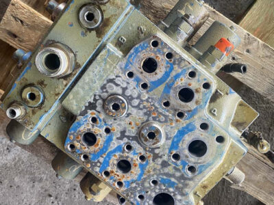 Rozdzielacz Liebherr 00916574 / R02 / M7-3005-02/3M7-22