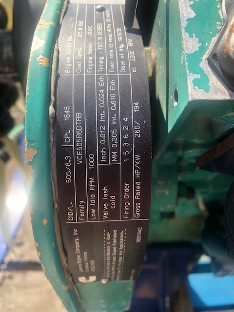 Silnik Cummins c8.3-c