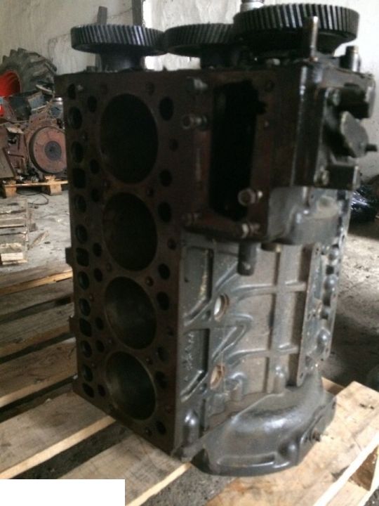 Silnik Kubota 1861 - Wał