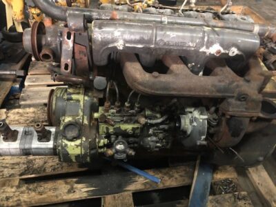 Silnik MWM 226-4 Fendt Renault pompa paliwa słupek czesci głowica