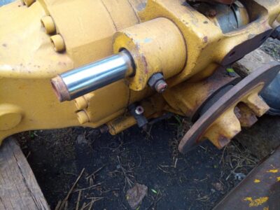 Siłownik skrętu Cat th 330 ,355 , 360