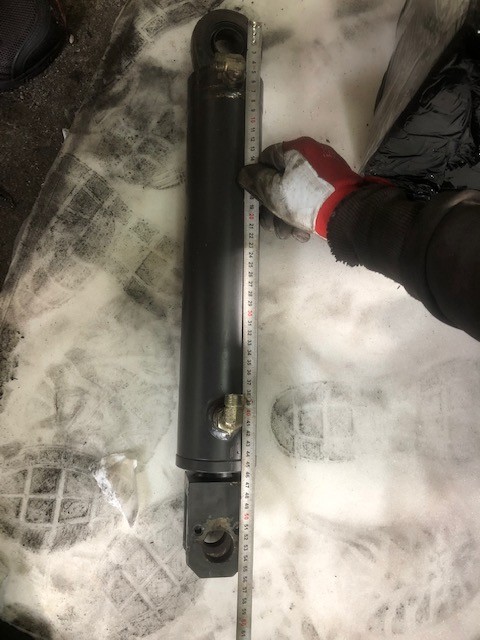 Siłownik skrętu VOLVO L30 L35