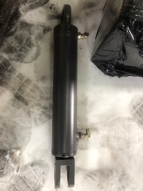 Siłownik skrętu VOLVO L30 L35