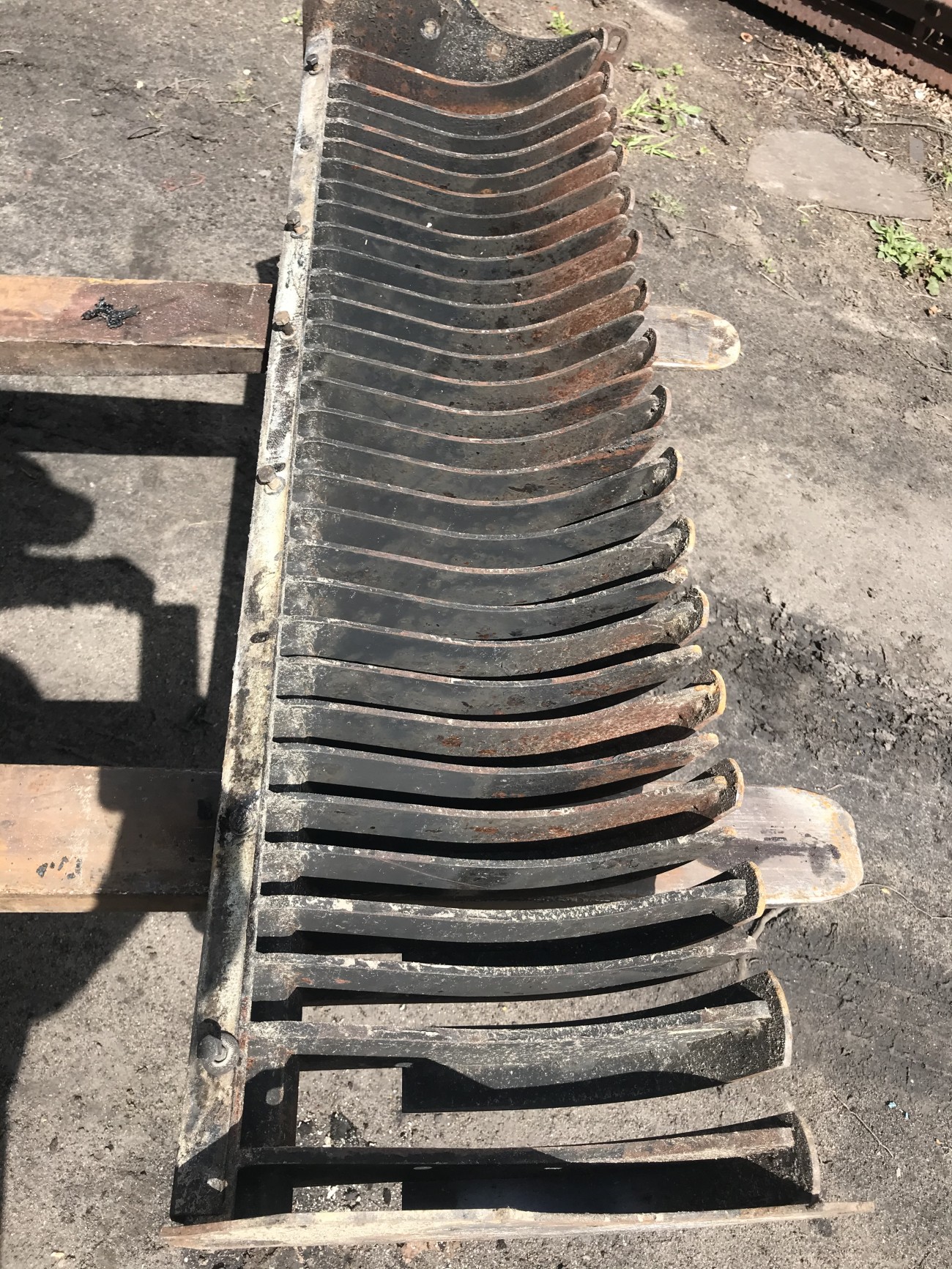 Skrobak zgarniacz rotora Claas variant