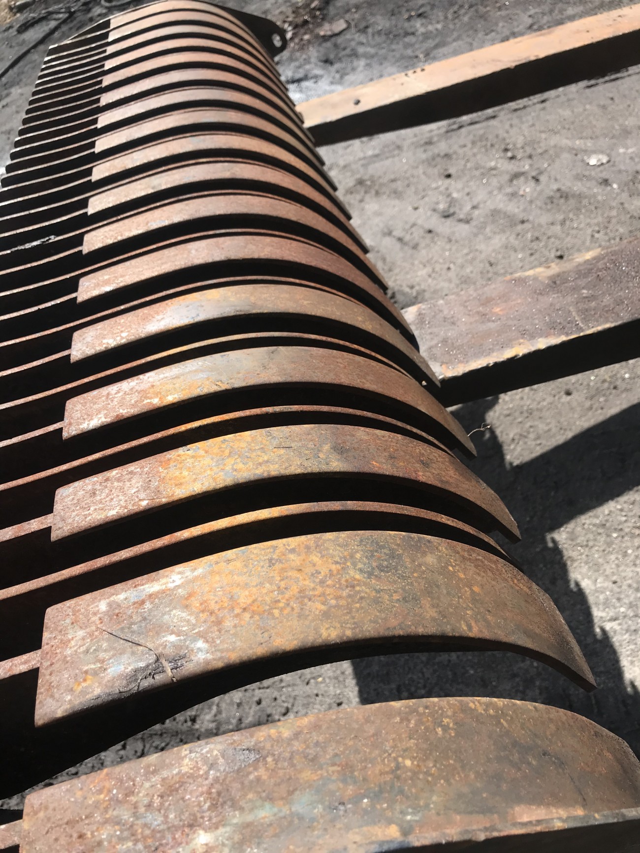 Skrobak zgarniacz rotora Claas variant