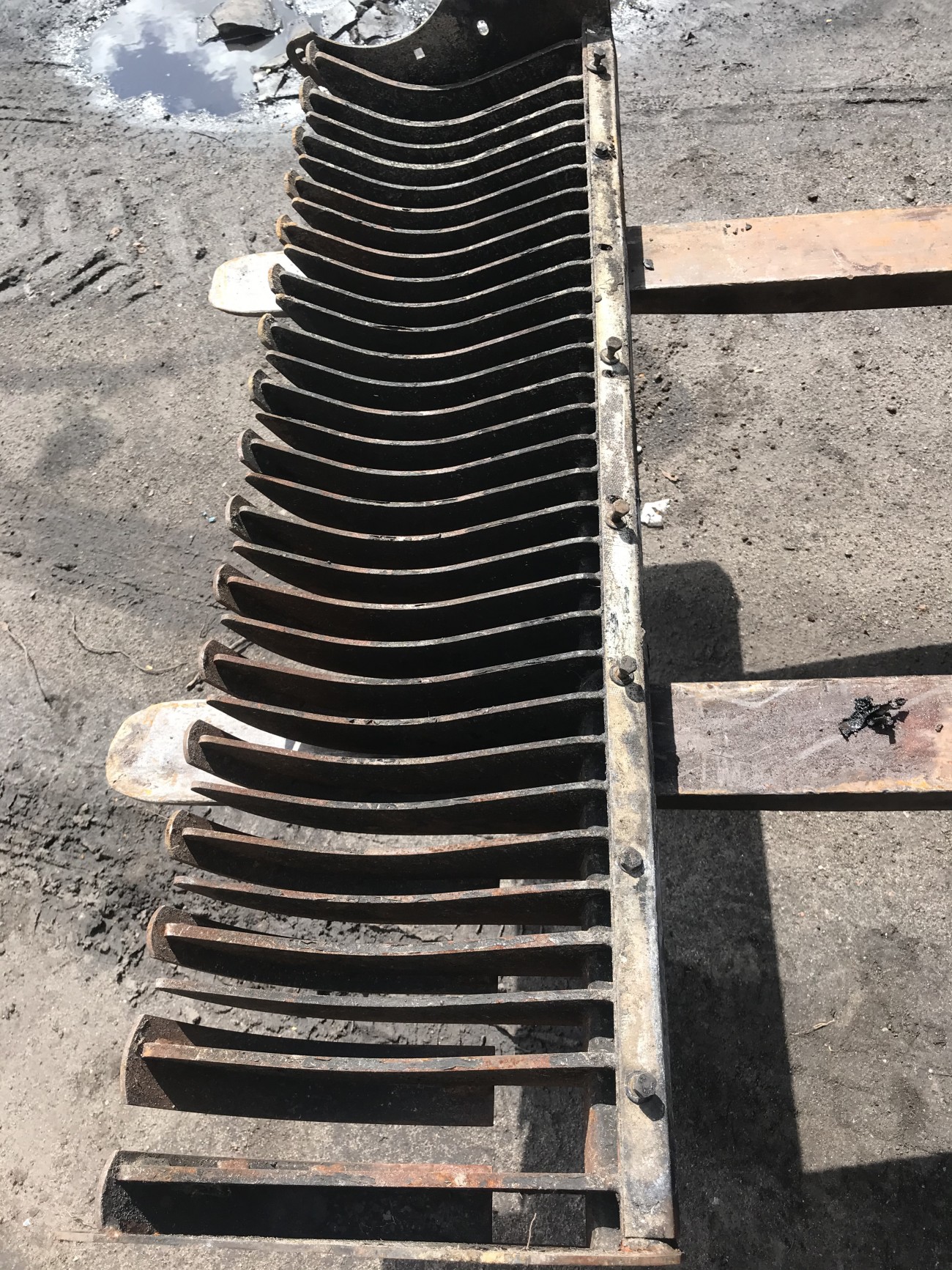 Skrobak zgarniacz rotora Claas variant