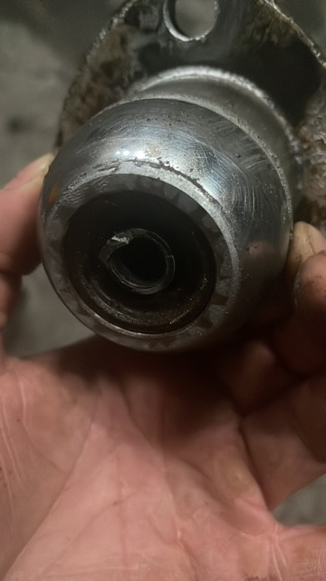 Sworzeń Zwrotnicy pod czujnik - Case | New Holland | Stayer