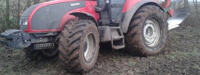 VALTRA T160 [CZĘŚCI MECHANICZNE] - Zwolnica - Zwrotnica - Półoś - Skrzynia - Silnik - Siłowniki