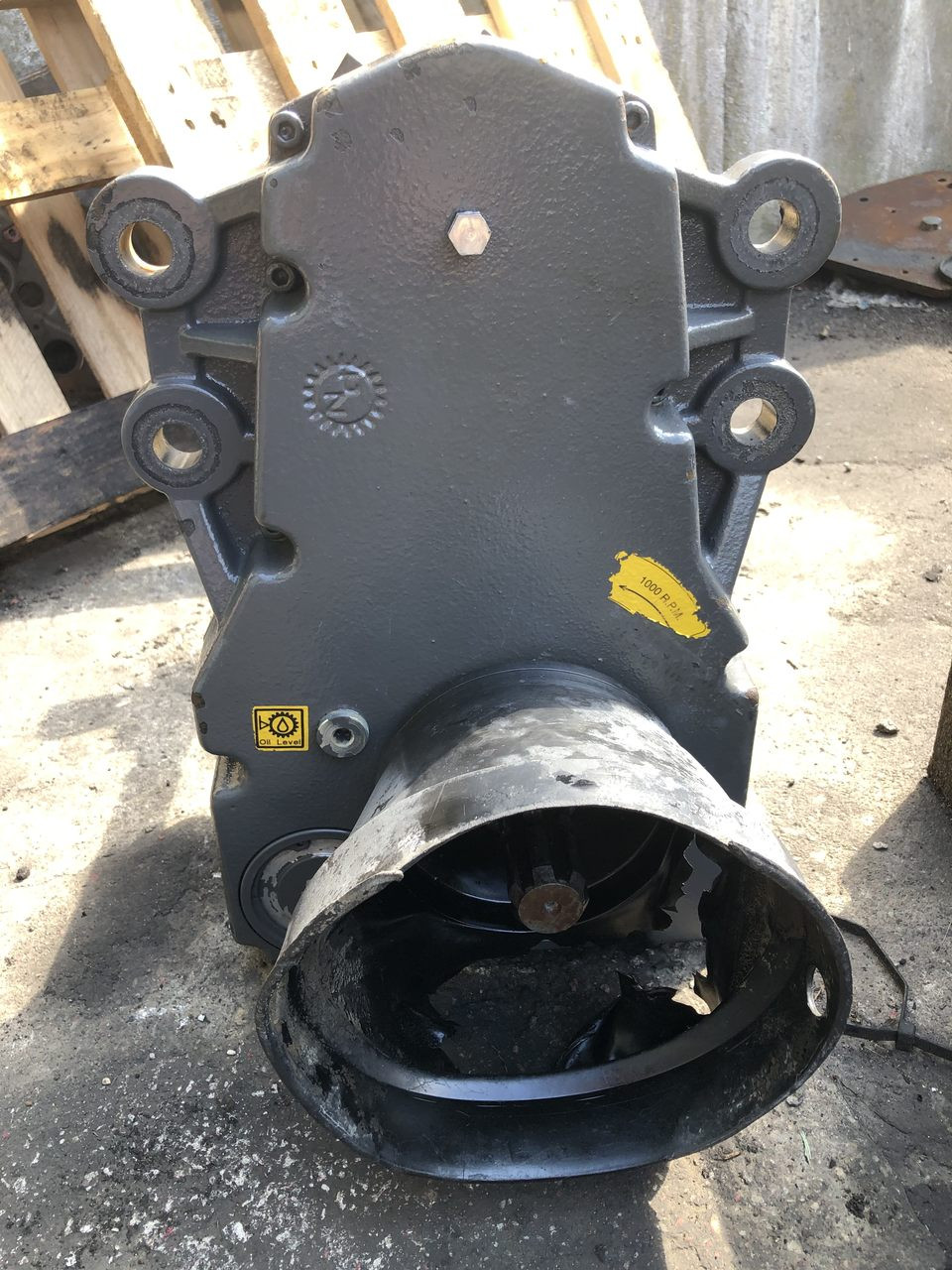 Valtra-WOM T121-T191 wałek odbioru mocy