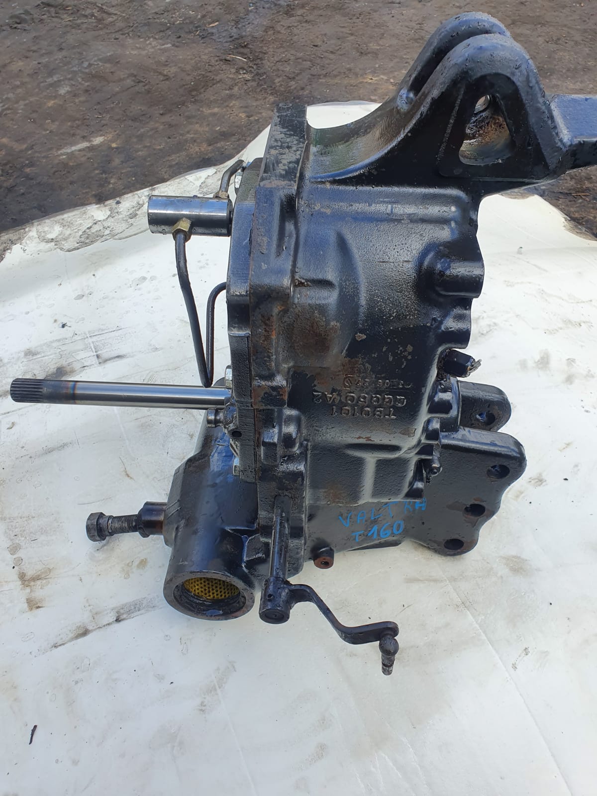 Valtra T170 - Zwolnica - Zwrotnica - Półoś - Skrzynia - Silnik - Siłowniki - Tylny WOM