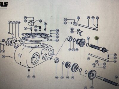 Wałek napędu nagarniacza z wpustem Class Mega 370-340 Nr katalogowy 000 669 549 0