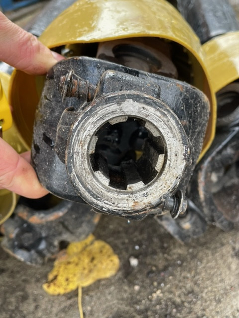 Wałek wom przekaźnika mocy 220cm , 2000Nm