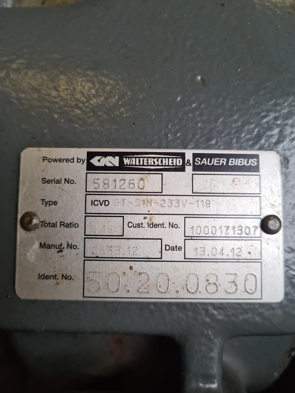 Walterscheid & Sauer Bibus ICVD GT-S1N-233V-118 części claas scorpion 6030