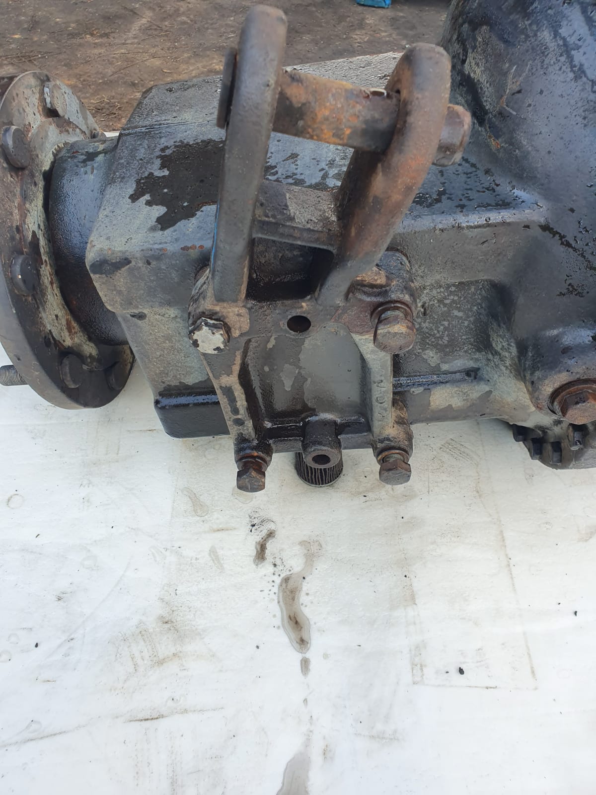 Valtra T170 - Zwolnica - Zwrotnica - Półoś - Skrzynia - Silnik - Siłowniki - Tylny WOM