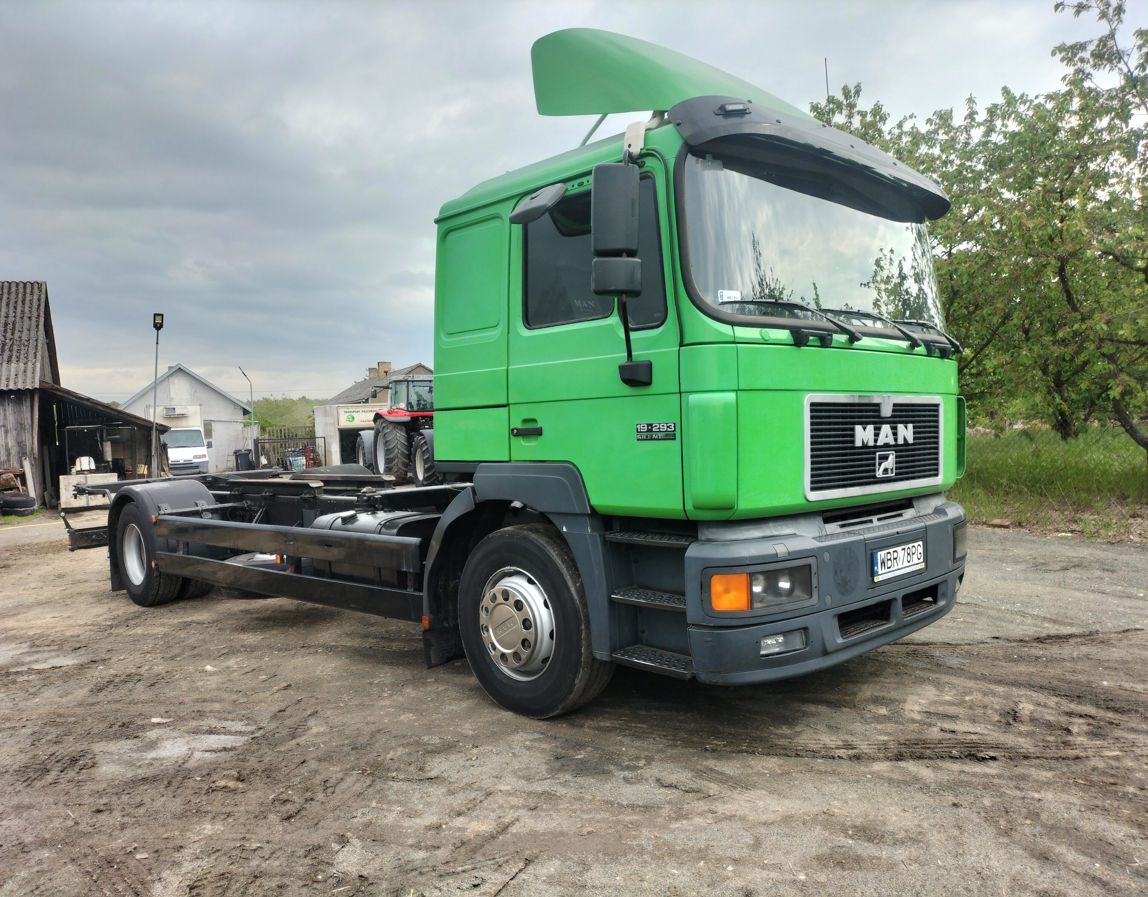 Man L 2000