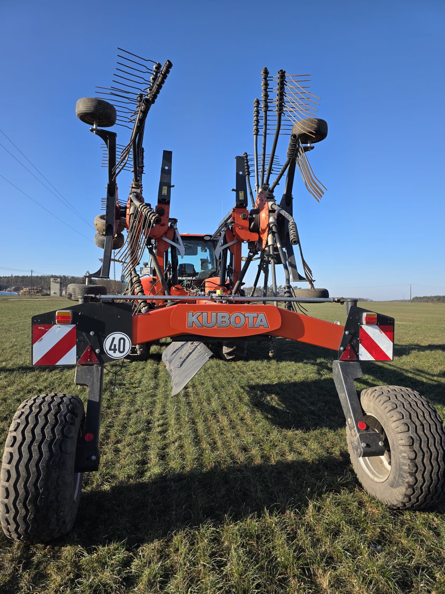 Zgrabiarka do siana, zielonek Kubota Ra 2580