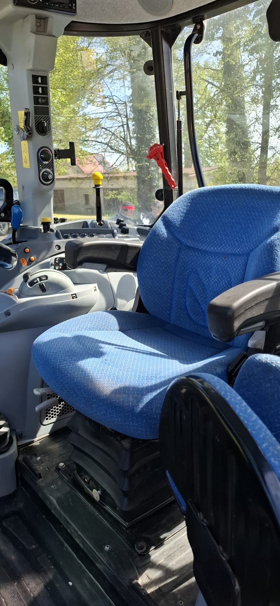 New Holland T 5.115