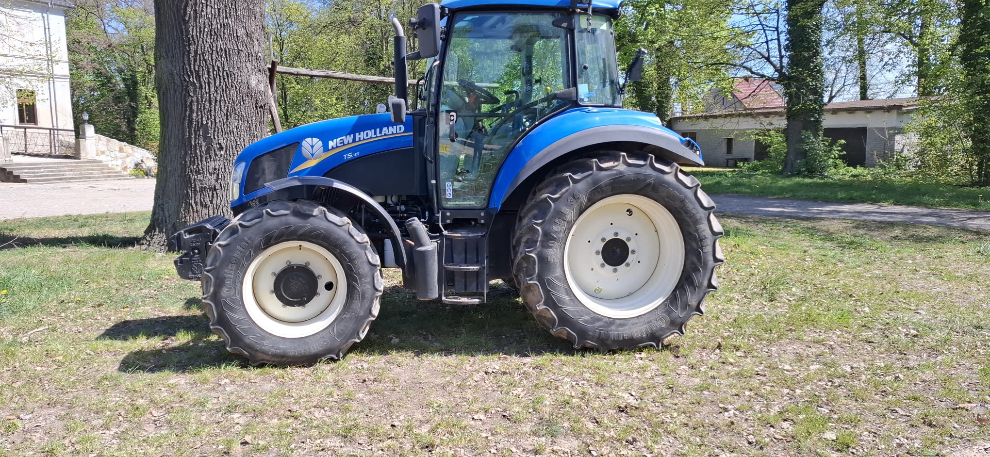 New Holland T 5.115