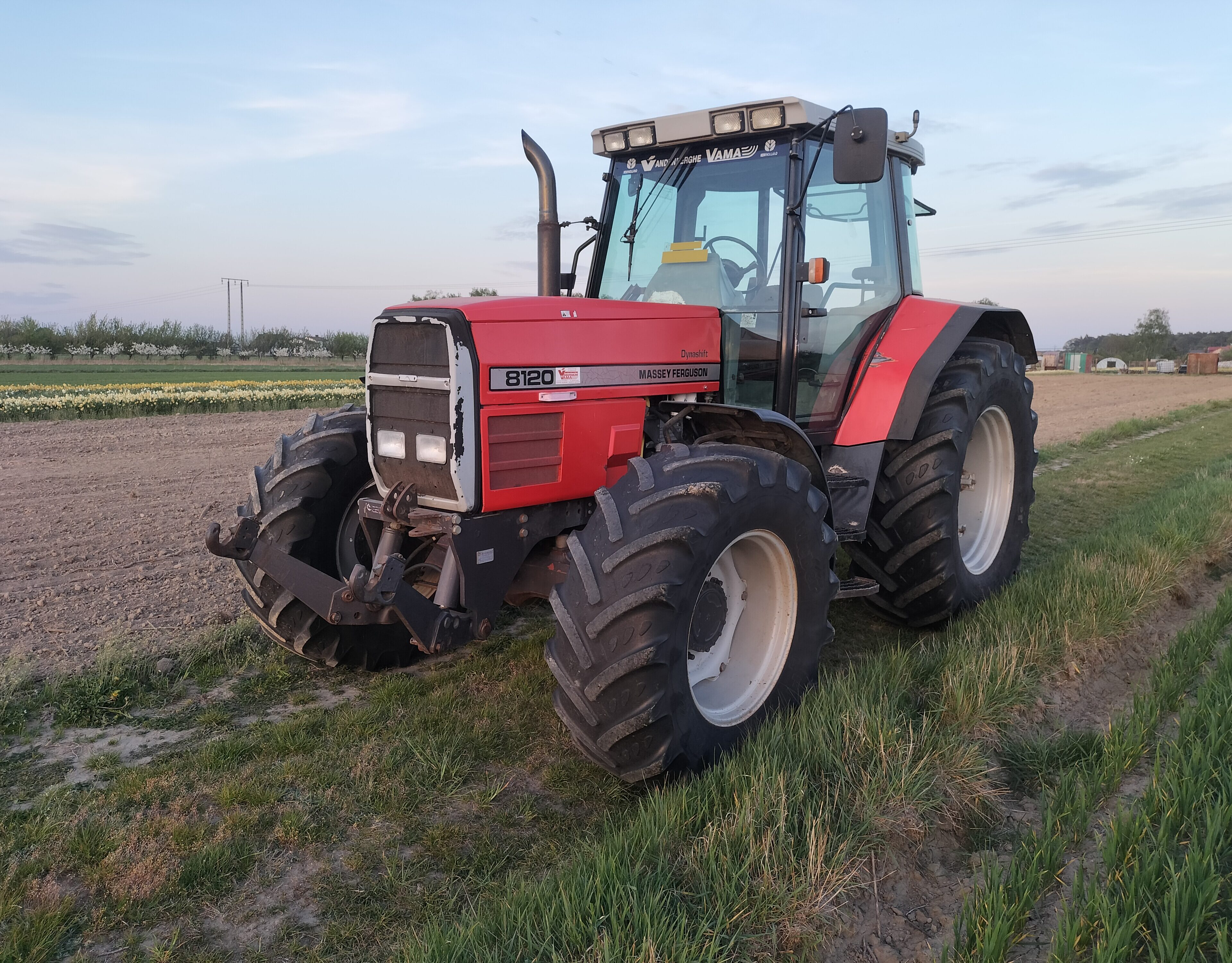 Massey Ferguson 8120