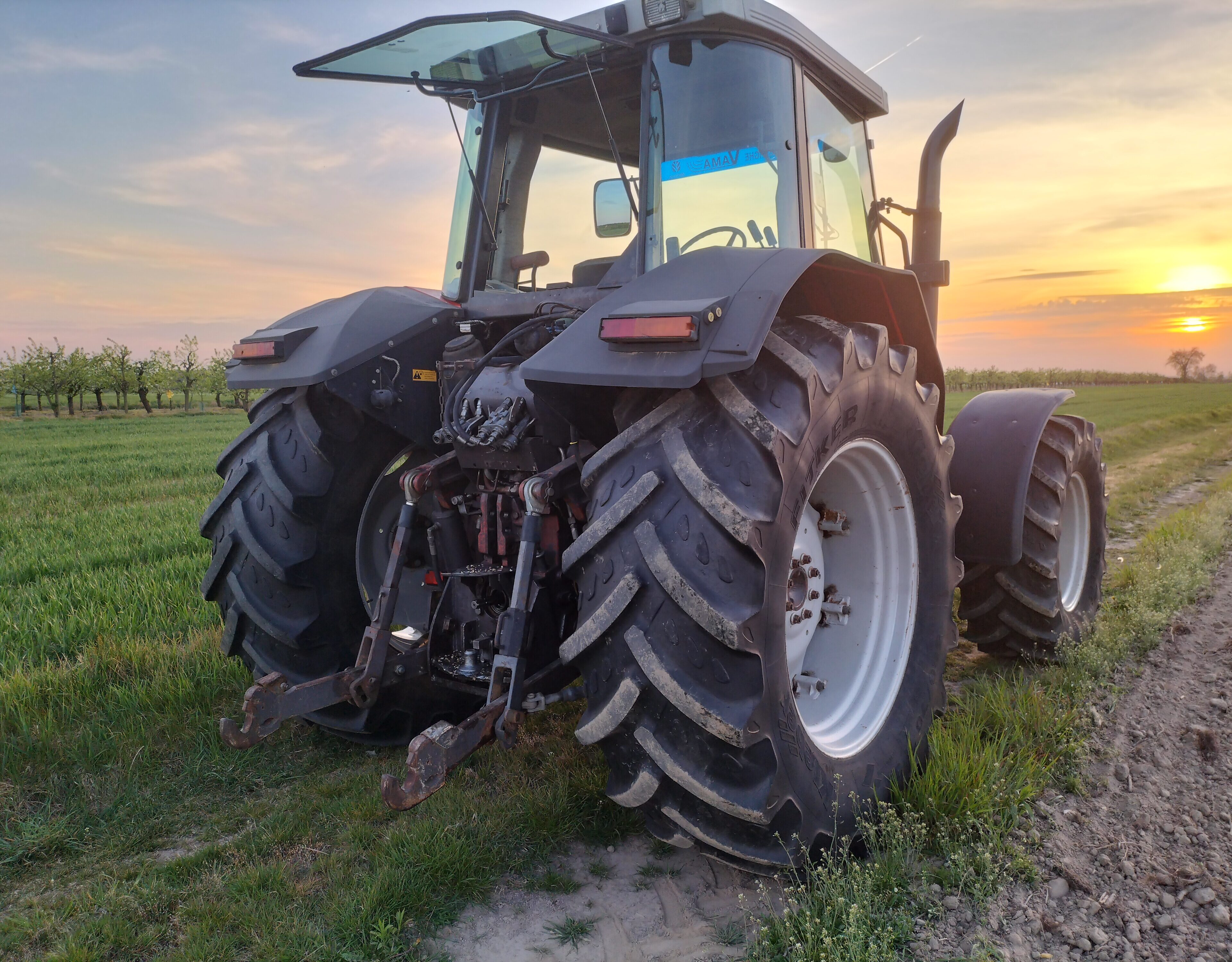 Massey Ferguson 8120