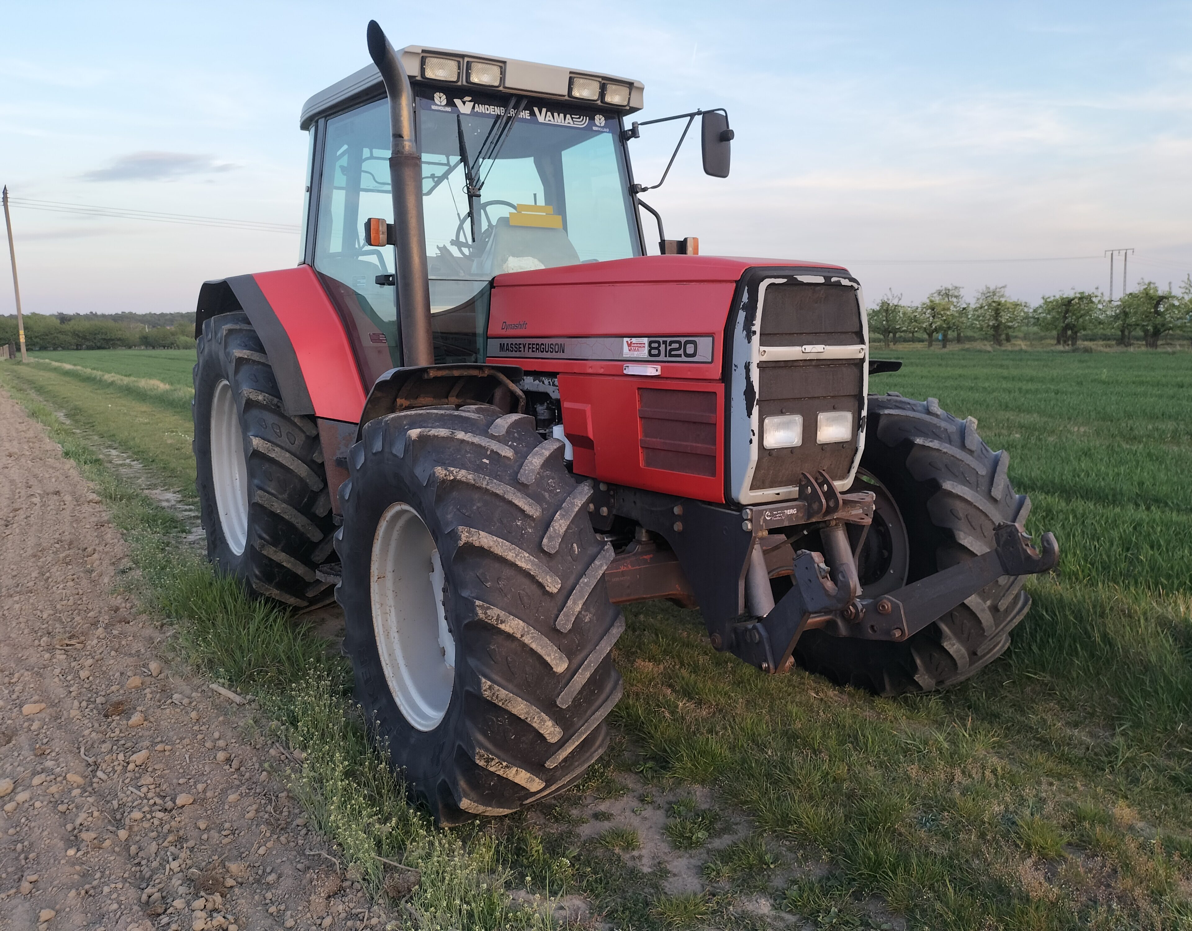 Massey Ferguson 8120
