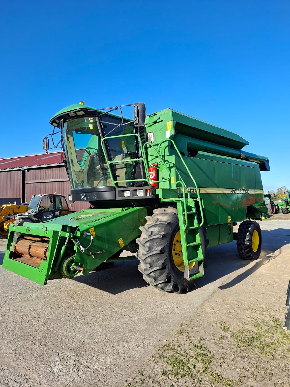 John Deere 2254