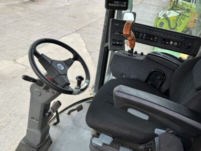 New Holland Tx 64 plus