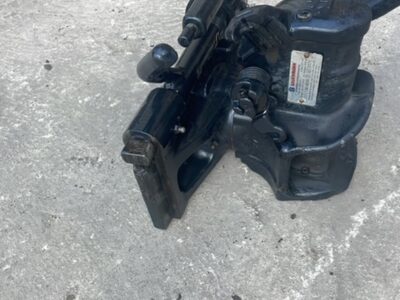 New holland Case zaczep transportowy 32 cm