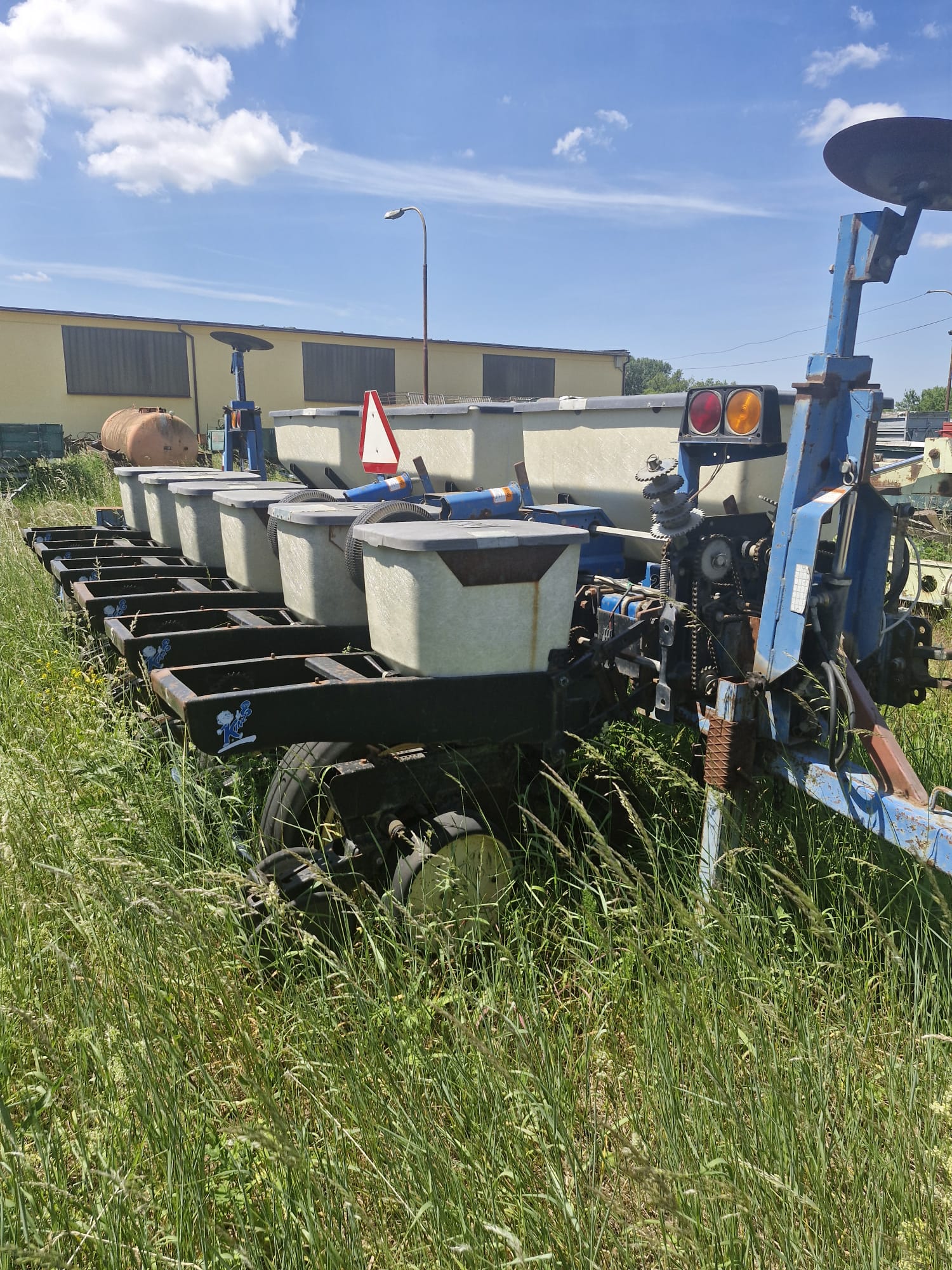 Siewnik bezorkowy Kinze 2000, 6 rzędowy do soi, kukurydzy, słonecznika