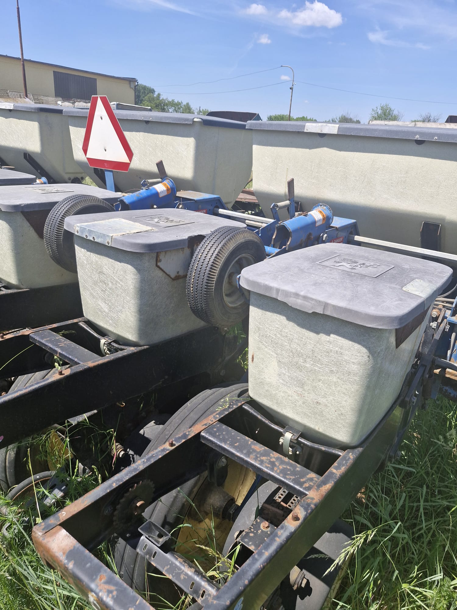Siewnik bezorkowy Kinze 2000, 6 rzędowy do soi, kukurydzy, słonecznika