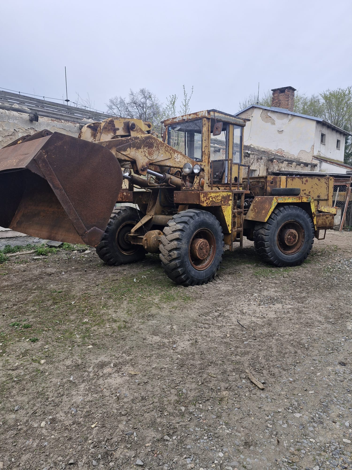 Ładowarka czołowa UNK 320