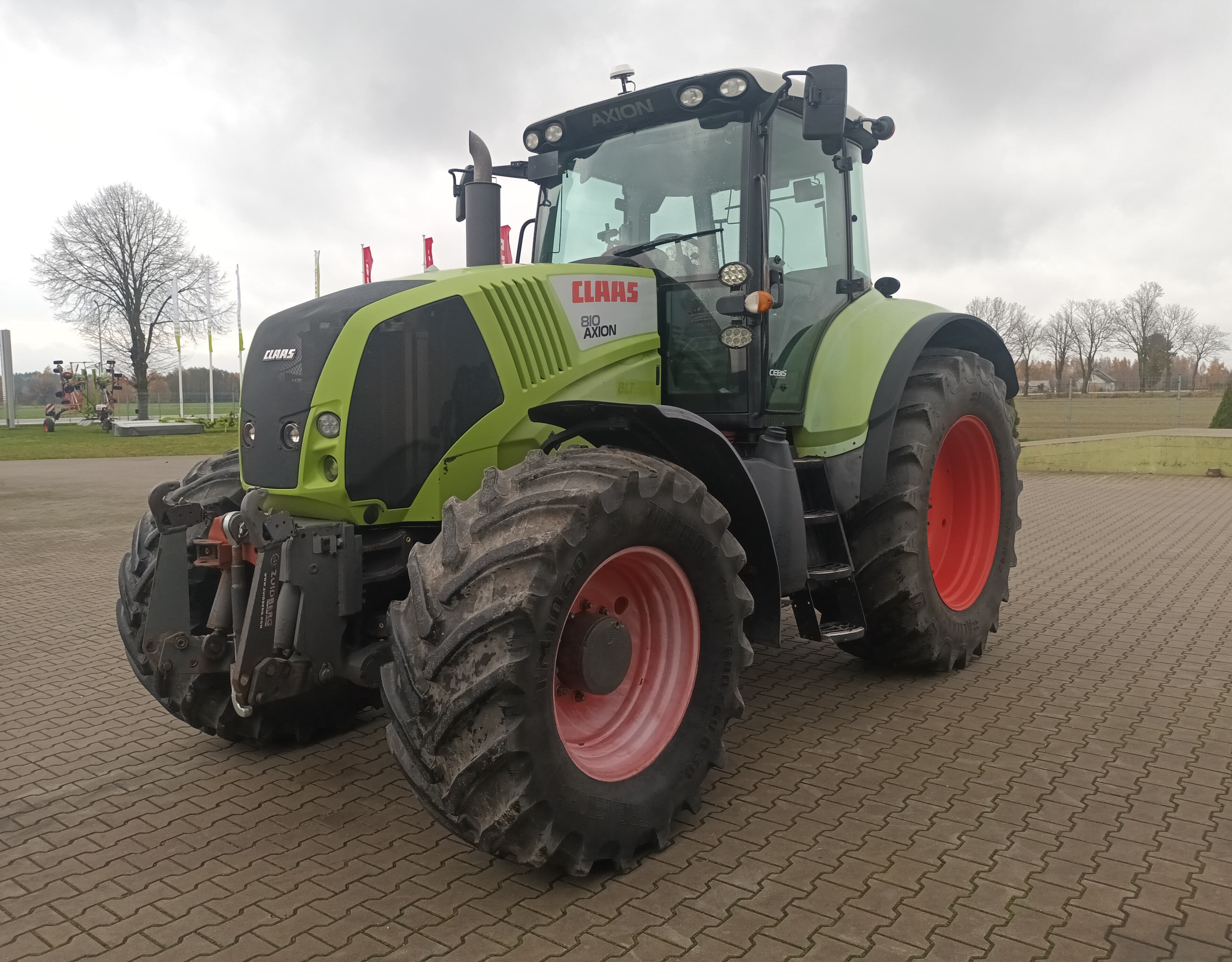 Claas Axion 810