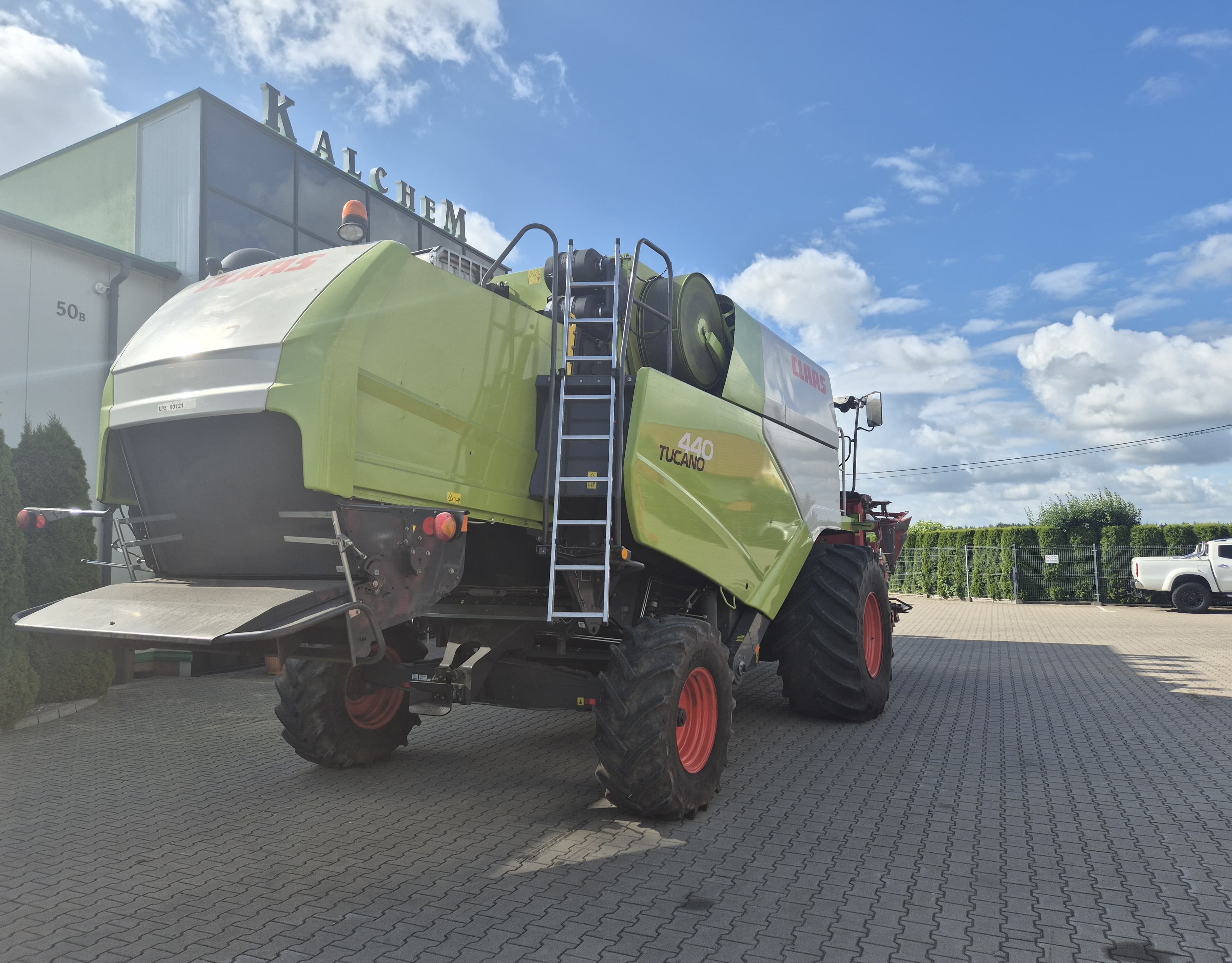 Claas Tucano 440