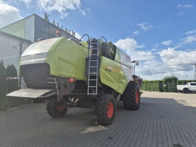 Claas Tucano 440