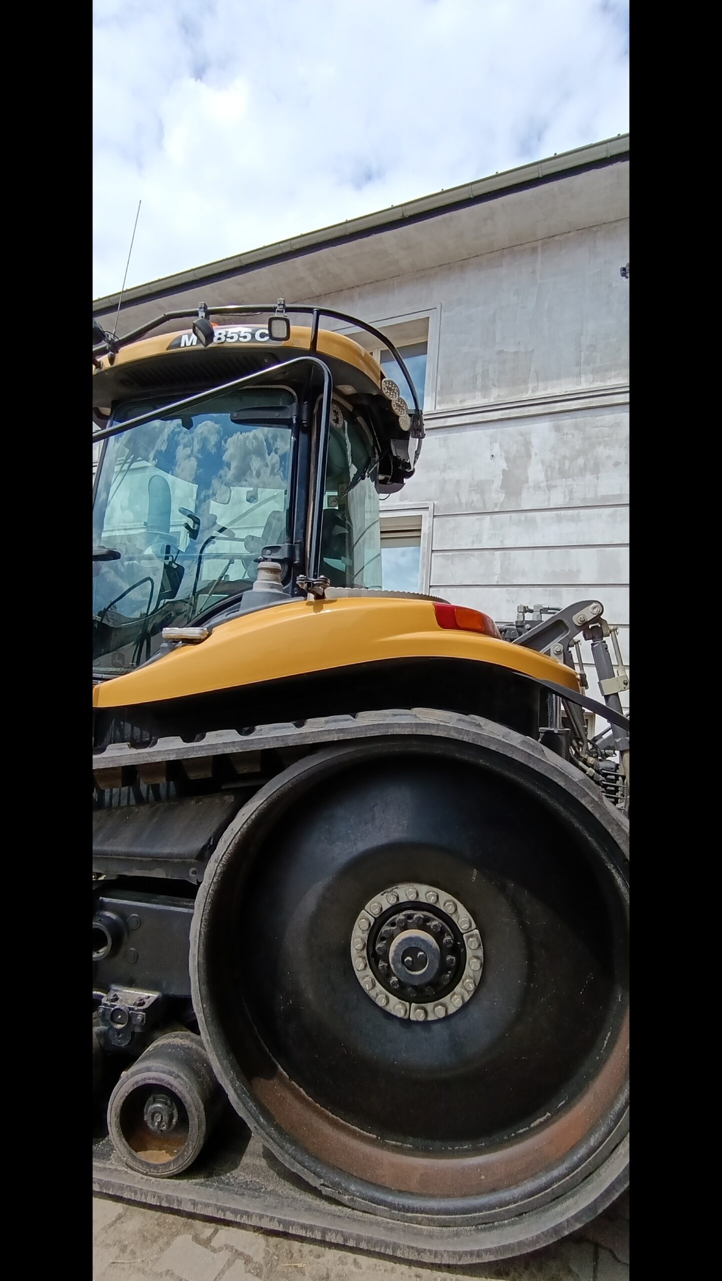 Challenger MT 855 C