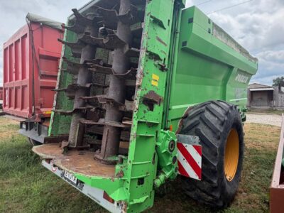 Rozrzutnik obornika Joskin Tornado 3
