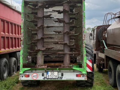 Rozrzutnik obornika Joskin Tornado 3