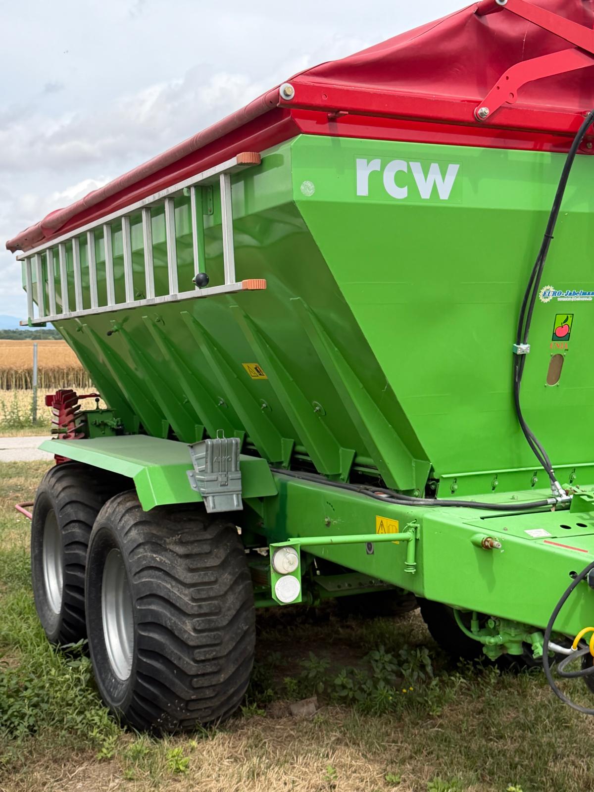 Rozsiewacz wapna Unia RCW 10000