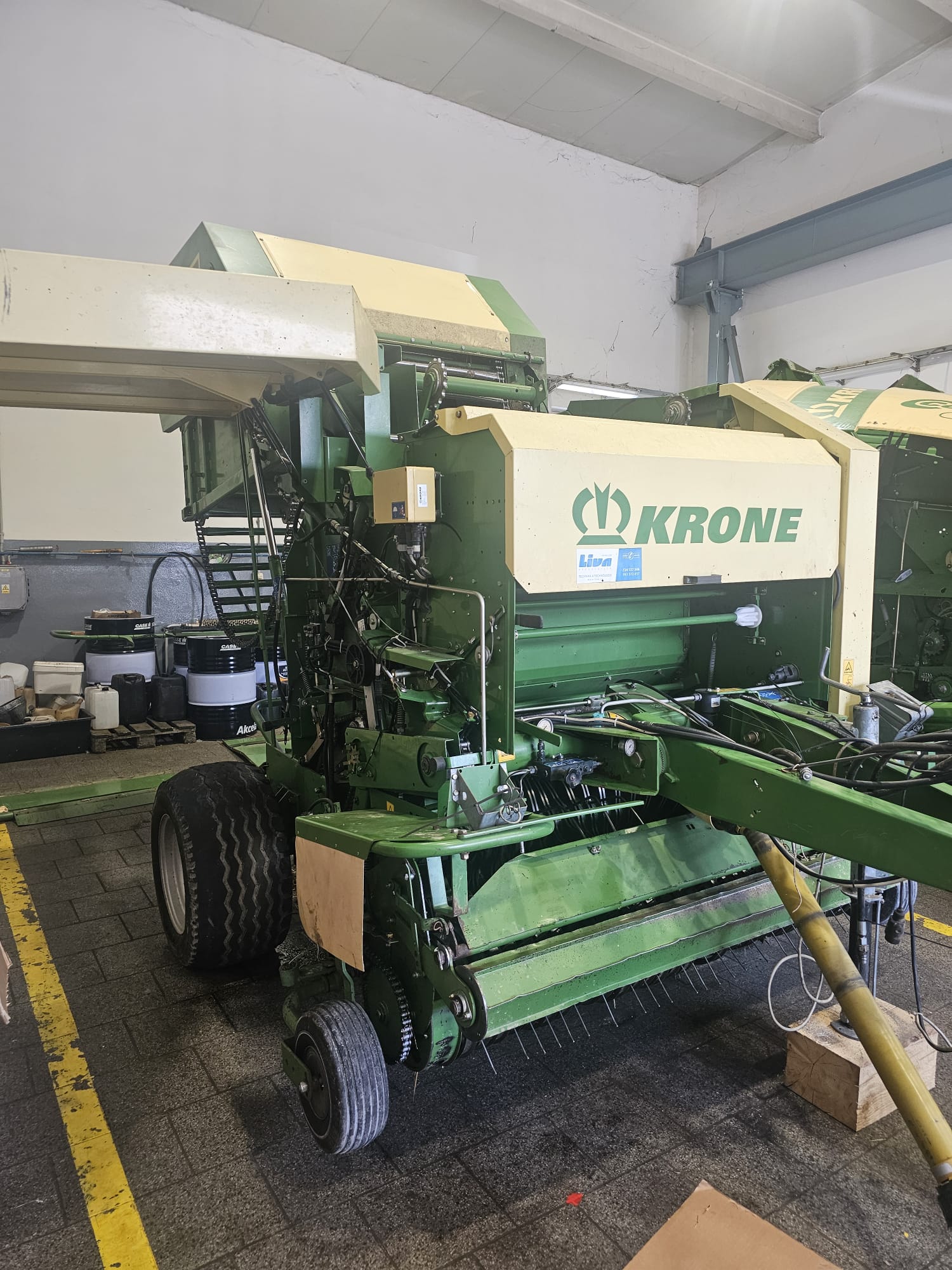 Prasa rolującą do słomy Krone Vario Pack 1500